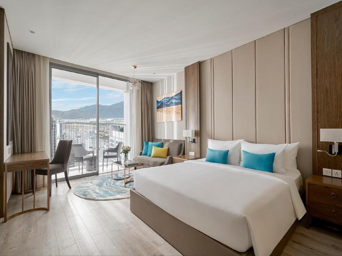 Panorama Lyn Beachfront Apartment Nha Trang Extérieur photo