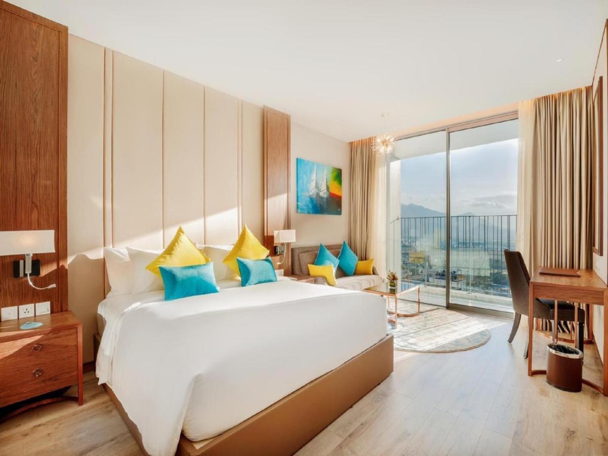 Panorama Lyn Beachfront Apartment Nha Trang Extérieur photo