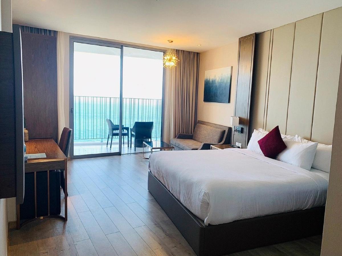 Panorama Lyn Beachfront Apartment Nha Trang Extérieur photo